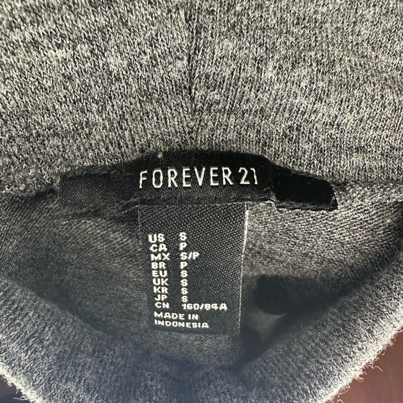 Forever 21 Heather Grey Cold Shoulder Long Sleeve Turtleneck (size S) - Picture 3 of 3